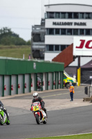 Vintage-motorcycle-club;eventdigitalimages;mallory-park;mallory-park-trackday-photographs;no-limits-trackdays;peter-wileman-photography;trackday-digital-images;trackday-photos;vmcc-festival-1000-bikes-photographs